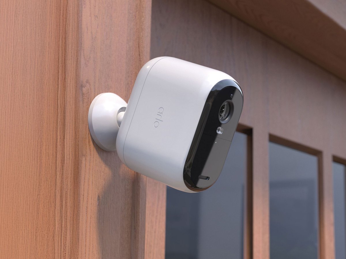 Arlo Essential XL (2nd Gen, 2K), product photo 2 of 3