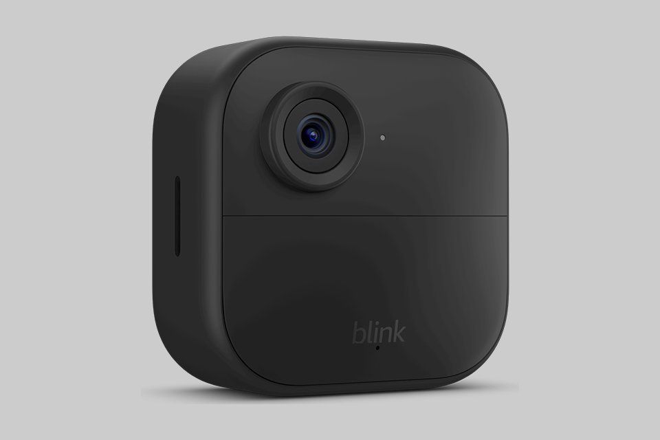 Blink Outdoor 4 (1-Camera System with Sync Module Core), product photo 2 of 3